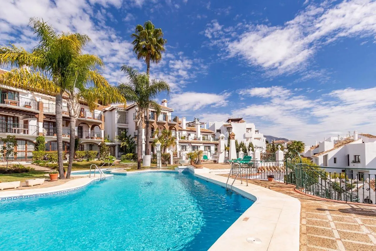 Sanders Golf - Lovely Two-Bedroom Apartment With Shared Pool location